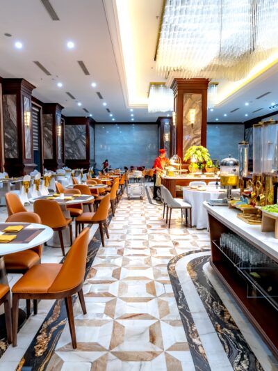 Restaurants & Food